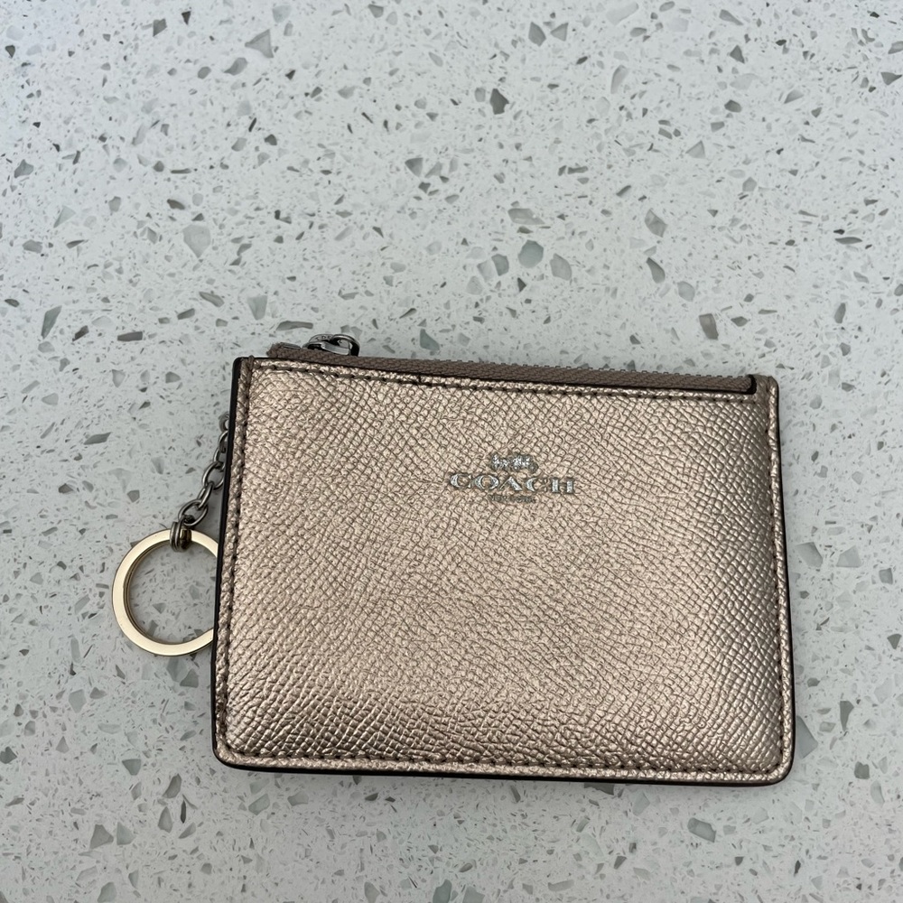 Coach ID wallet